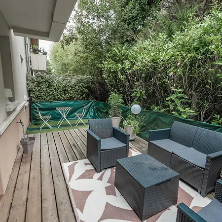 Appartement Cosy With Terrace Near Bordeaux *